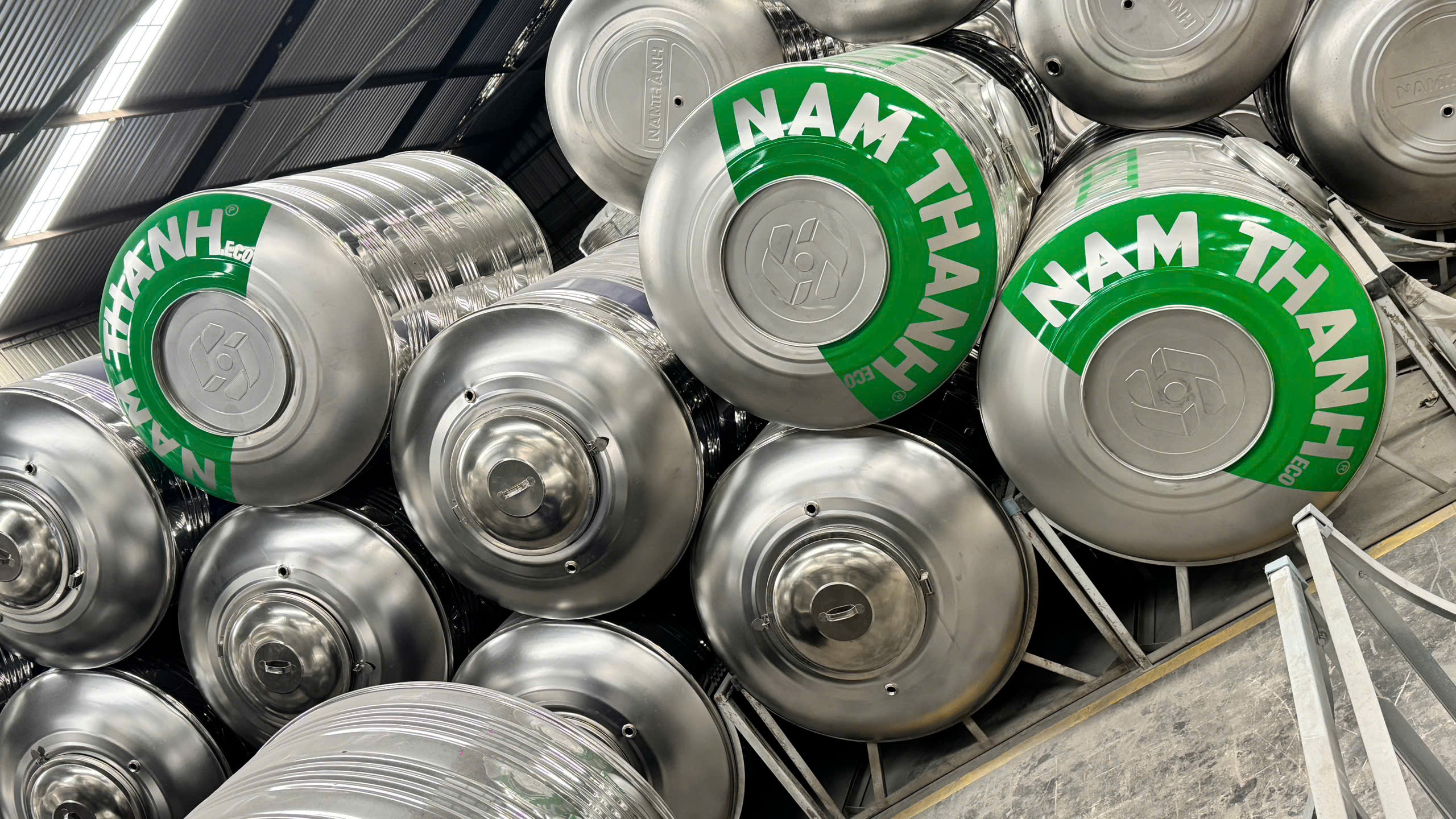 bồn nước inox Nam Thành đứng và ngang